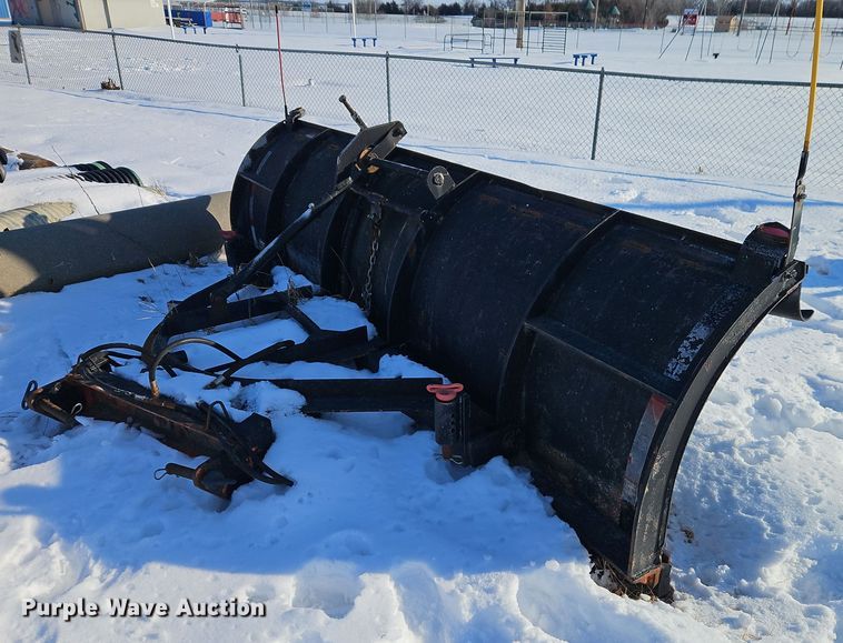 image for item EI8791 2000 International 4700 dump truck