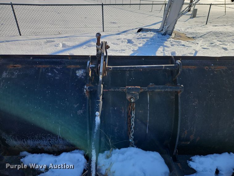 image for item EI8791 2000 International 4700 dump truck