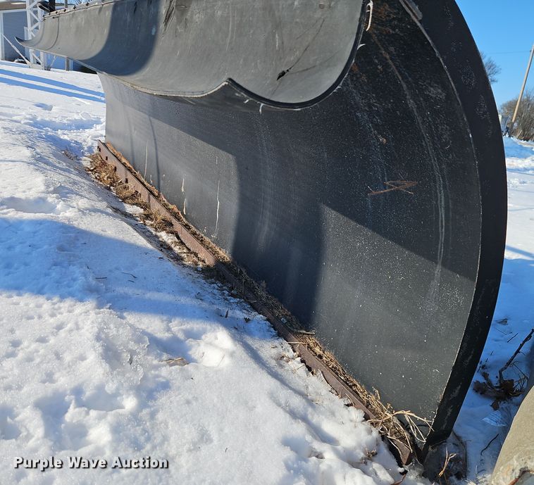 image for item EI8791 2000 International 4700 dump truck