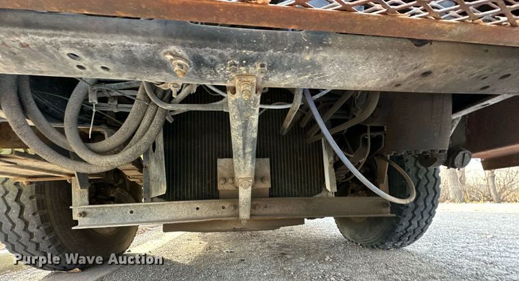 image for item EJ5285 1981 International C01850B pumper fire truck