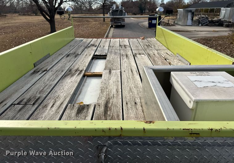 image for item EJ5285 1981 International C01850B pumper fire truck