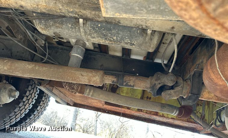 image for item EJ5285 1981 International C01850B pumper fire truck