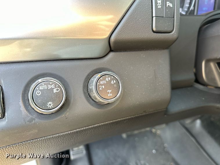 image for item EJ5289 2015 Chevrolet Tahoe Police SUV