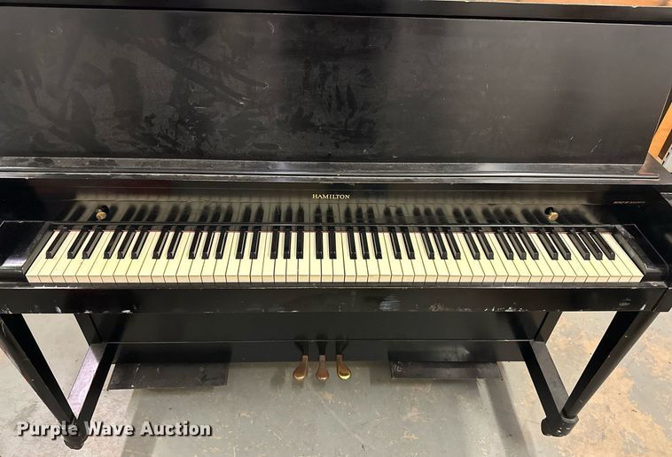 image for item EJ5334 Hamilton Piano piano