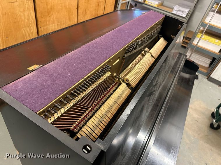 image for item EJ5334 Hamilton Piano piano