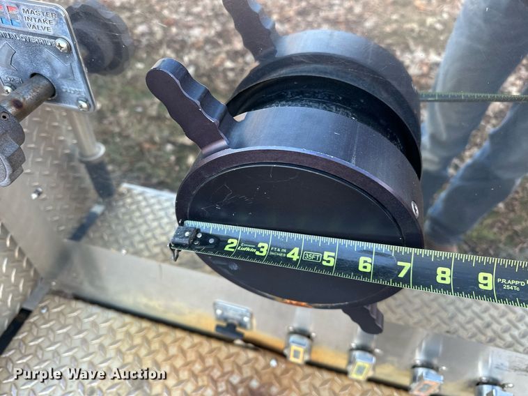 image for item EJ5335 2001 American LaFrance Eagle aerial platform fire truck