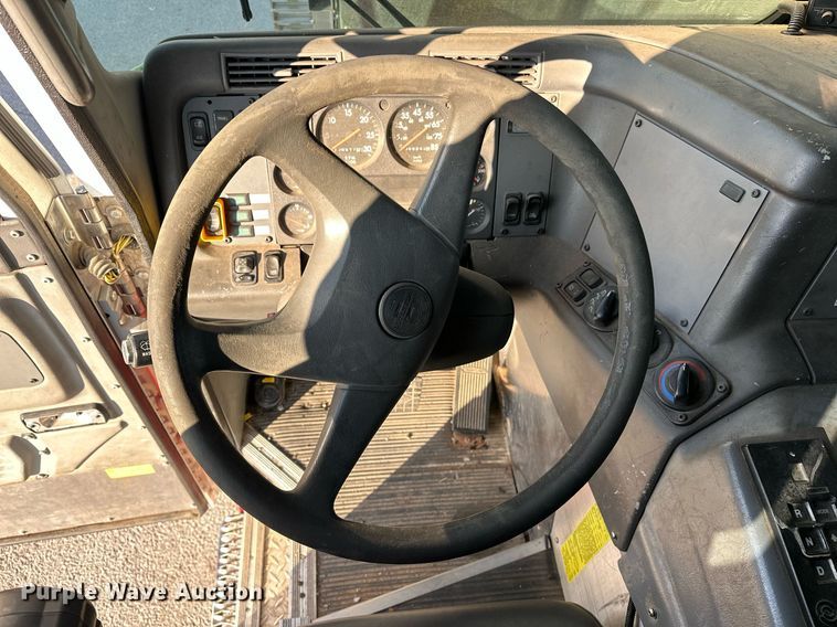 image for item EJ5335 2001 American LaFrance Eagle aerial platform fire truck