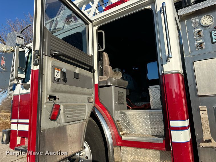 image for item EJ5335 2001 American LaFrance Eagle aerial platform fire truck