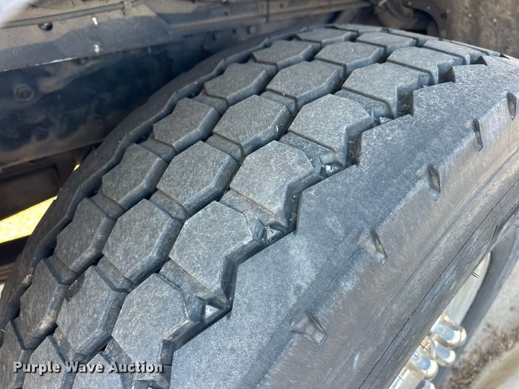 image for item EJ5335 2001 American LaFrance Eagle aerial platform fire truck