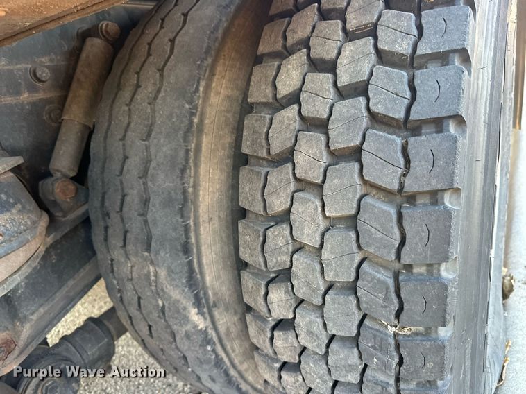 image for item EJ5335 2001 American LaFrance Eagle aerial platform fire truck