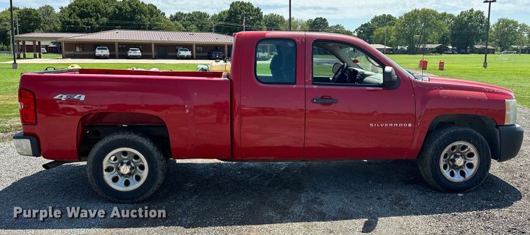 image for item EJ8875 2007 Chevrolet  Silverado 1500 Ext. Cab pickup truck