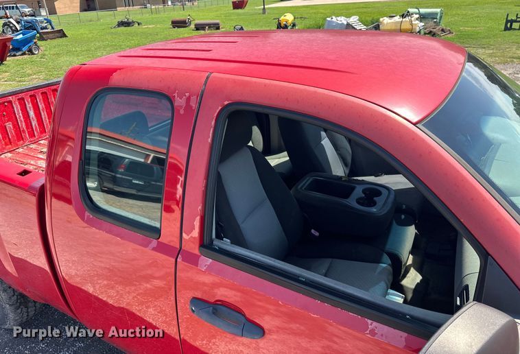 image for item EJ8875 2007 Chevrolet  Silverado 1500 Ext. Cab pickup truck