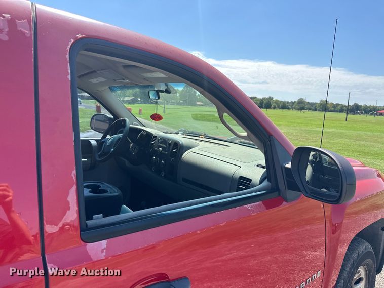 image for item EJ8875 2007 Chevrolet  Silverado 1500 Ext. Cab pickup truck