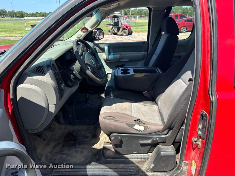 image for item EJ8875 2007 Chevrolet  Silverado 1500 Ext. Cab pickup truck