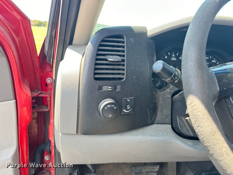 image for item EJ8875 2007 Chevrolet  Silverado 1500 Ext. Cab pickup truck