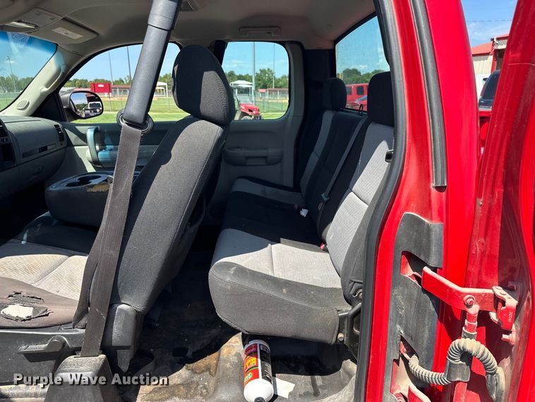 image for item EJ8875 2007 Chevrolet  Silverado 1500 Ext. Cab pickup truck