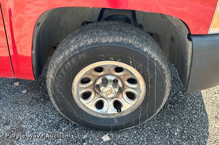 image for item EJ8875 2007 Chevrolet  Silverado 1500 Ext. Cab pickup truck