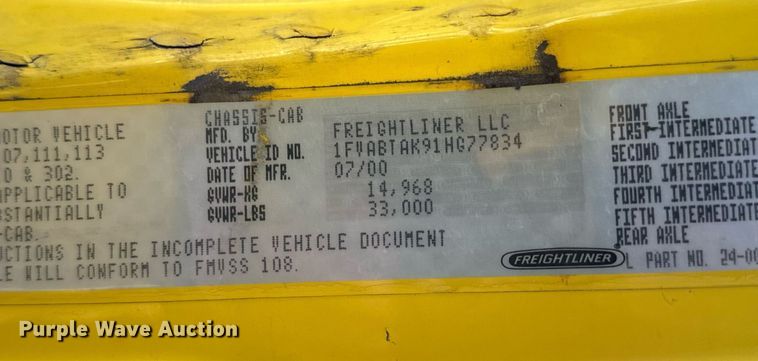image for item EN5031 2001 Freightliner FL70 bucket truck