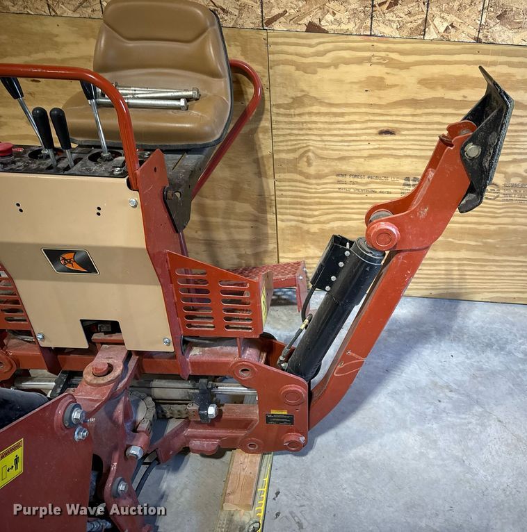 image for item EN5035 2019 Ditch Witch A323 trencher backhoe attachment