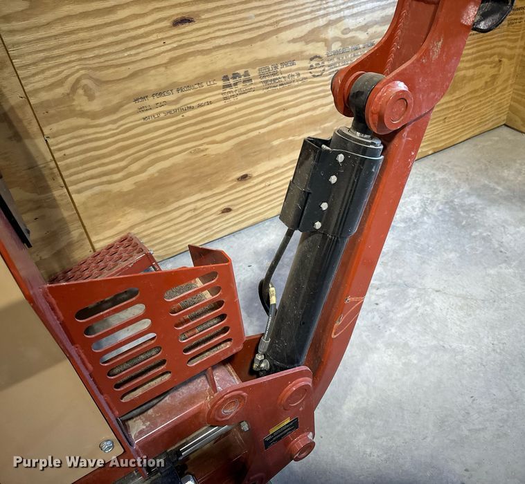 image for item EN5035 2019 Ditch Witch A323 trencher backhoe attachment