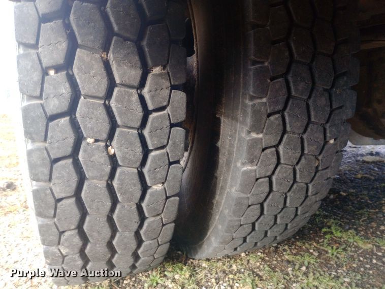 image for item EO0516 2007 Blue Bird  Vision school bus