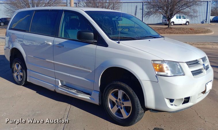 image for item EO0518 2010 Dodge Grand Caravan SE handicap accessible van
