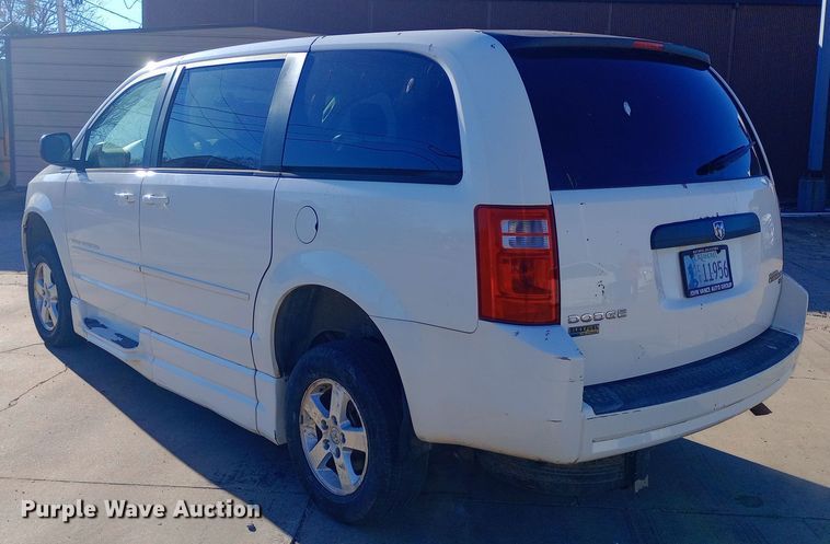 image for item EO0518 2010 Dodge Grand Caravan SE handicap accessible van