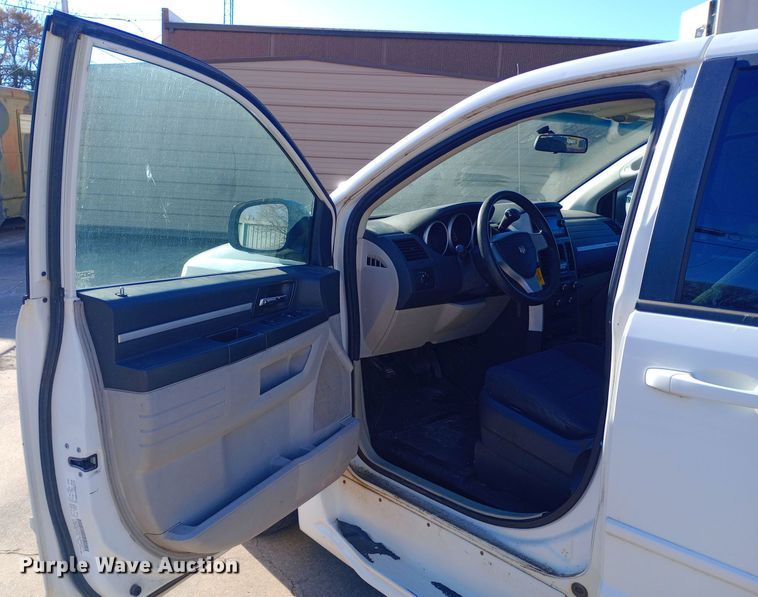 image for item EO0518 2010 Dodge Grand Caravan SE handicap accessible van