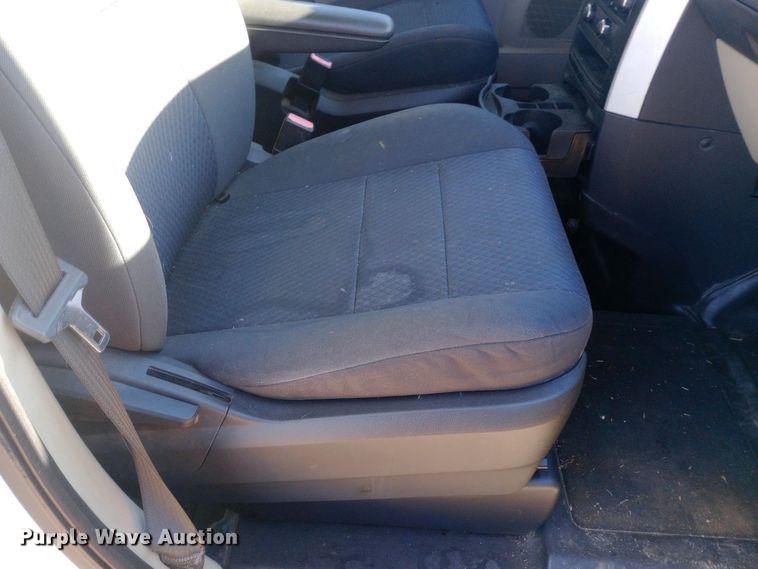 image for item EO0518 2010 Dodge Grand Caravan SE handicap accessible van