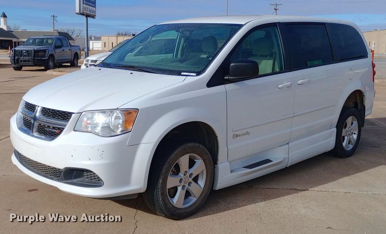 image for item EO0519 2016 Dodge Grand Caravan handicap accessible van