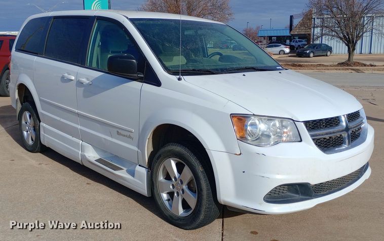 image for item EO0519 2016 Dodge Grand Caravan handicap accessible van