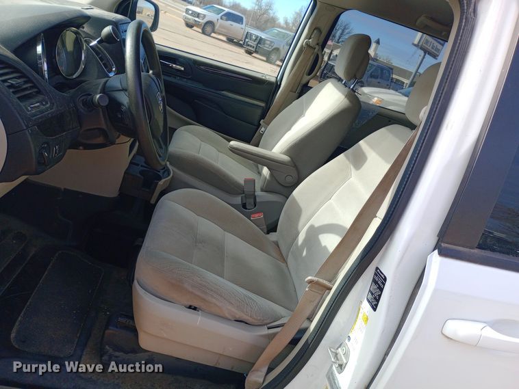 image for item EO0519 2016 Dodge Grand Caravan handicap accessible van