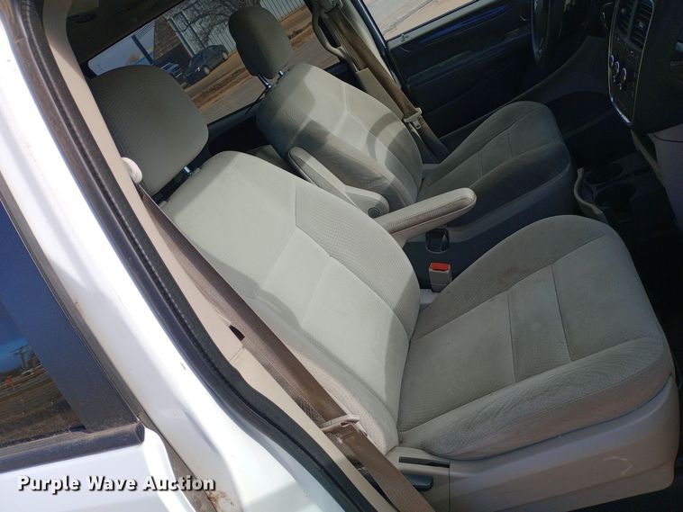 image for item EO0519 2016 Dodge Grand Caravan handicap accessible van