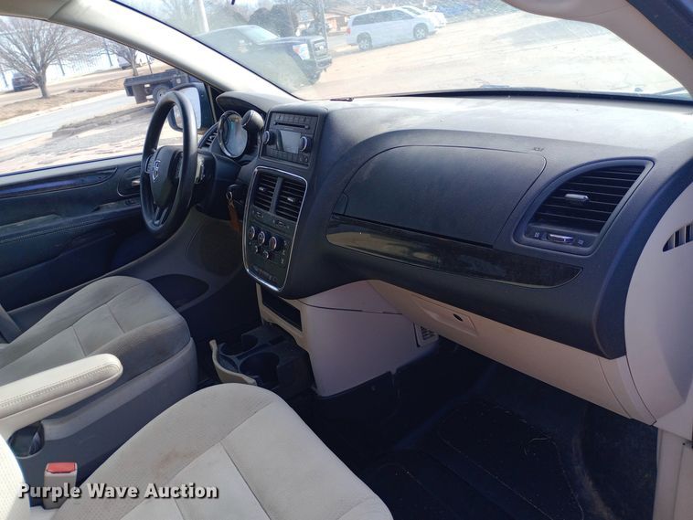 image for item EO0519 2016 Dodge Grand Caravan handicap accessible van