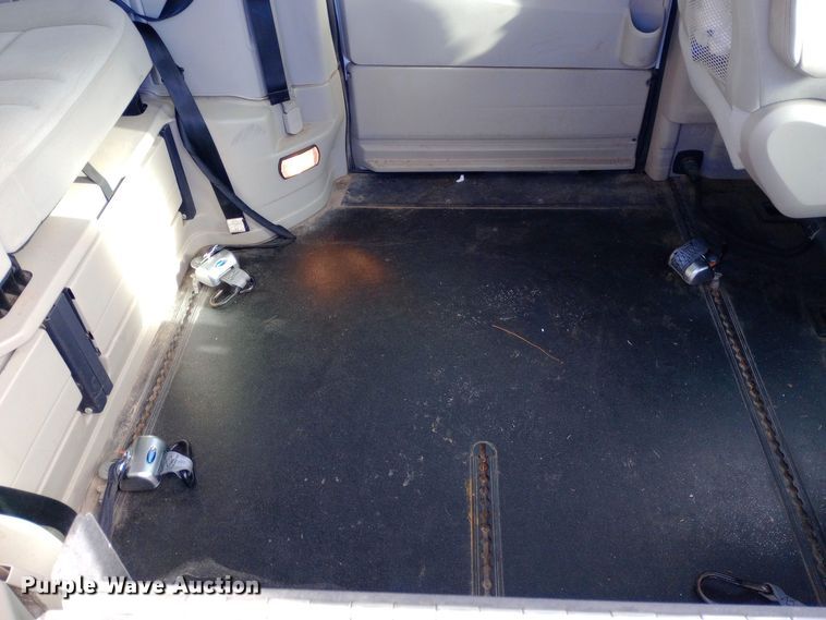 image for item EO0519 2016 Dodge Grand Caravan handicap accessible van