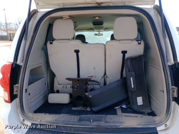 image for item EO0519 2016 Dodge Grand Caravan handicap accessible van
