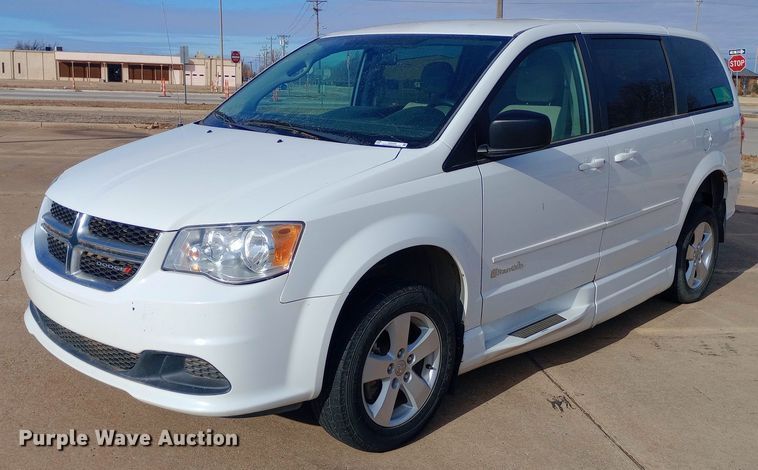 image for item EO0520 2016 Dodge  Grand Caravan  handicap accessible van