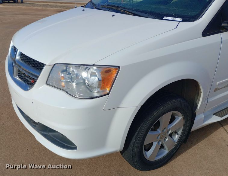 image for item EO0520 2016 Dodge  Grand Caravan  handicap accessible van