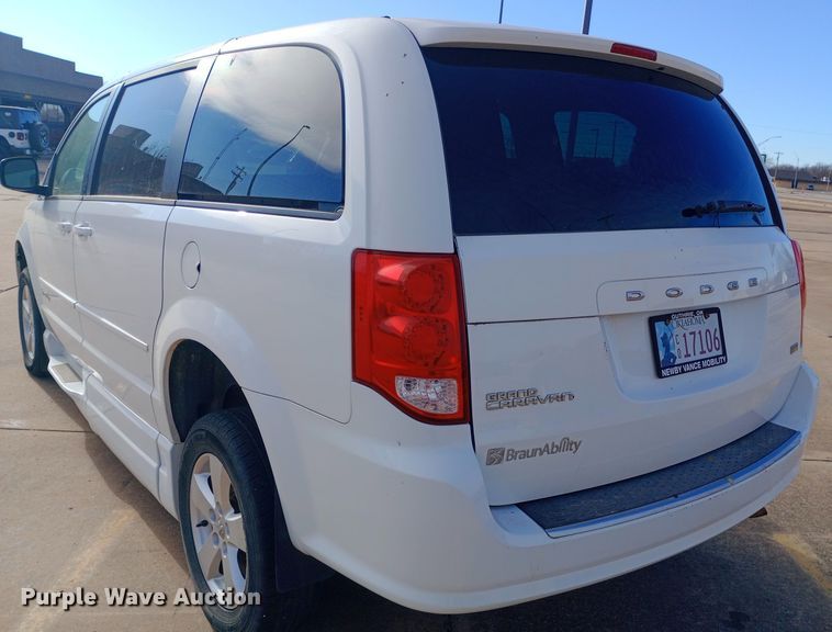 image for item EO0520 2016 Dodge  Grand Caravan  handicap accessible van