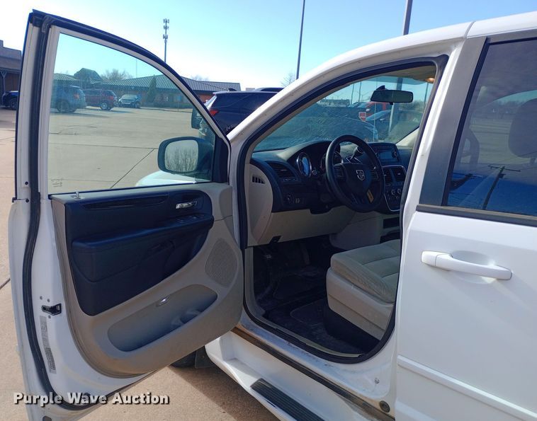 image for item EO0520 2016 Dodge  Grand Caravan  handicap accessible van