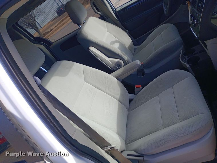 image for item EO0520 2016 Dodge  Grand Caravan  handicap accessible van