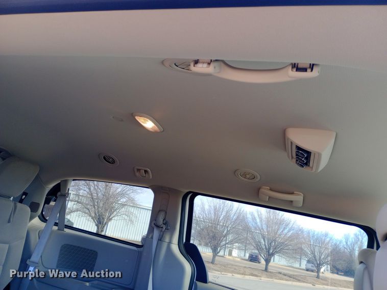 image for item EO0520 2016 Dodge  Grand Caravan  handicap accessible van