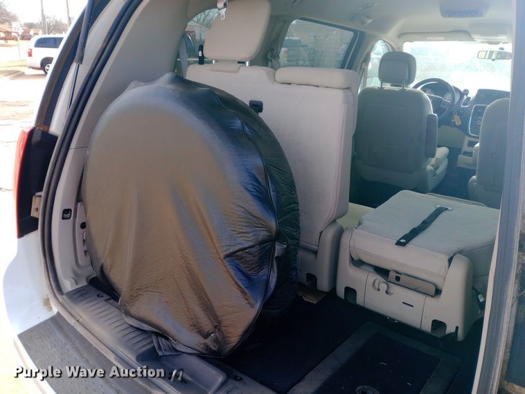 image for item EO0520 2016 Dodge  Grand Caravan  handicap accessible van