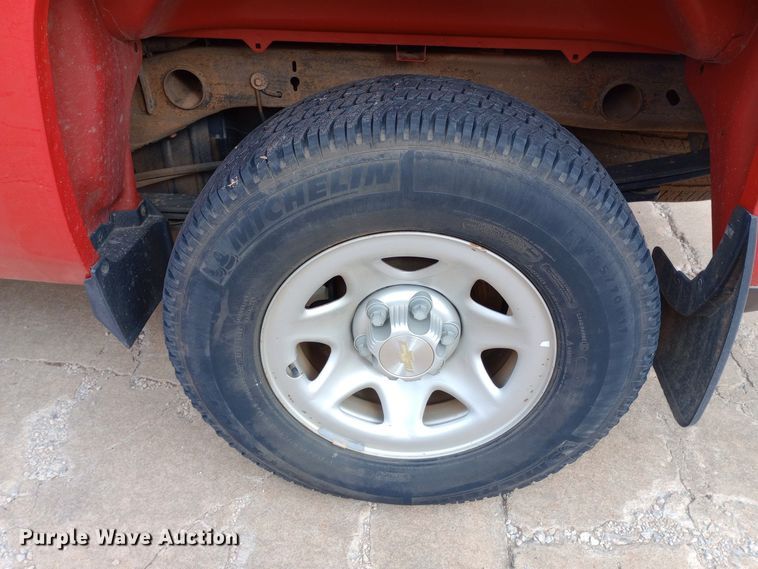 image for item EO0523 2017 Chevrolet Silverado 1500 Double Cab pickup truck