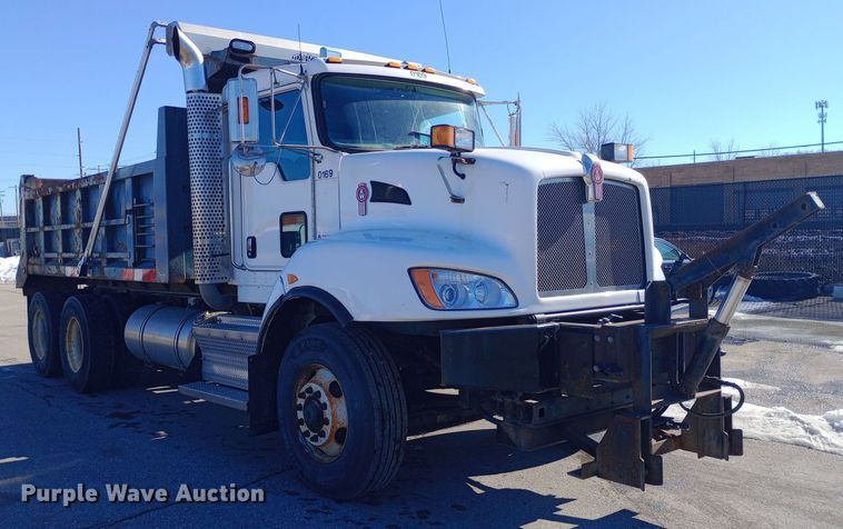 image for item EO0531 2010 Kenworth T470 dump truck