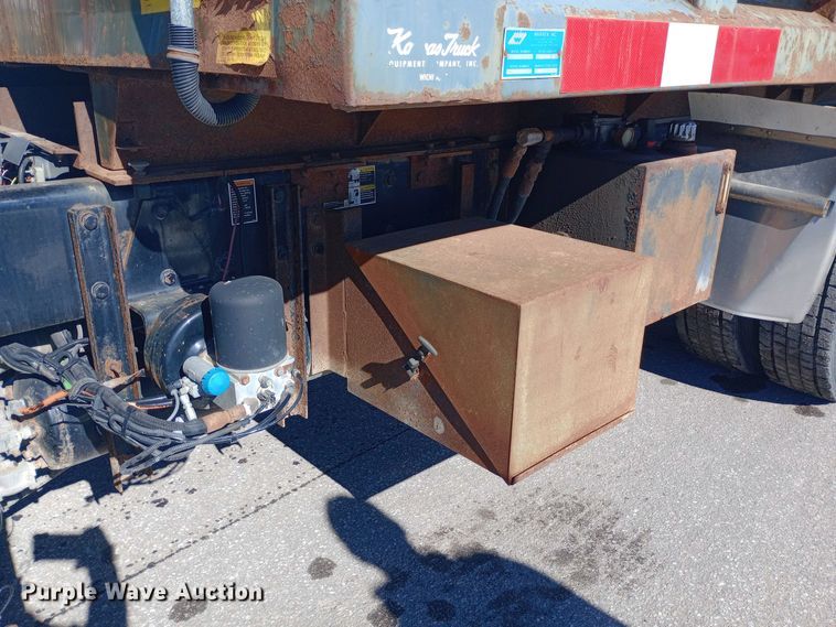 image for item EO0531 2010 Kenworth T470 dump truck