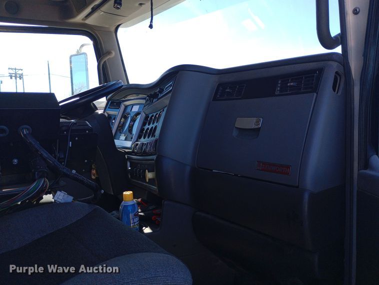 image for item EO0531 2010 Kenworth T470 dump truck