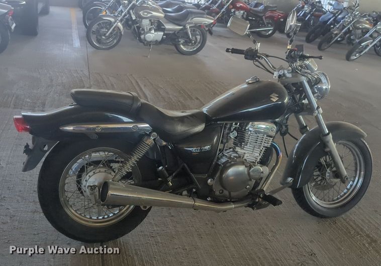 image for item EQ2120 2009 Suzuki GZ250 motorcycle