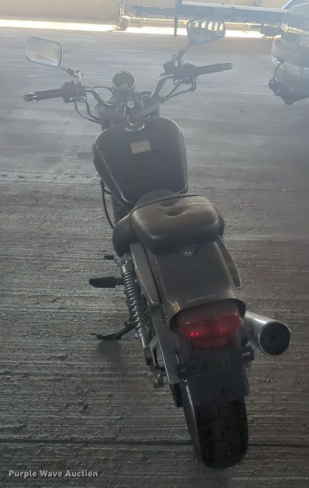 image for item EQ2120 2009 Suzuki GZ250 motorcycle