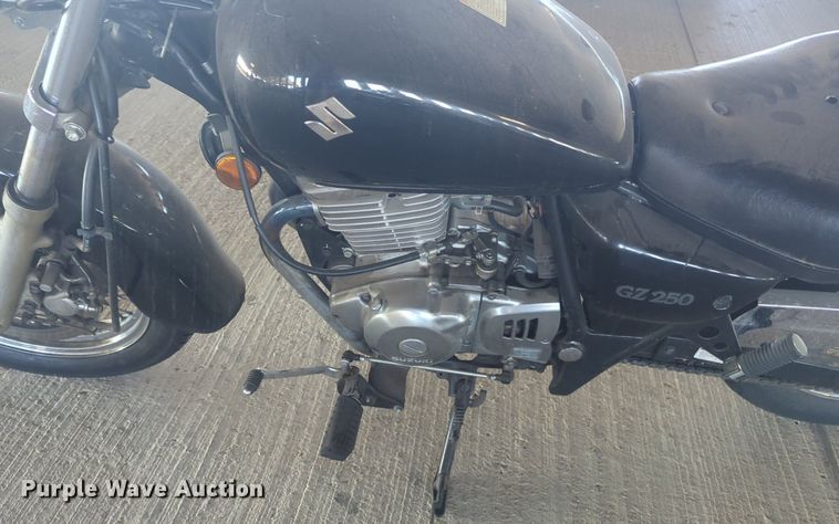 image for item EQ2120 2009 Suzuki GZ250 motorcycle